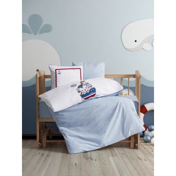 Lenjerie de pat pentru copii albă-albastră din bumbac pentru pătuț cu cearceaf inclus, cu 4 piese 100x150 cm Miniyo – Mijolnir Lenjerie de pat pentru copii albă-albastră din bumbac pentru pătuț cu cearceaf inclus, cu 4 piese 100x150 cm Miniyo – Mijolnir