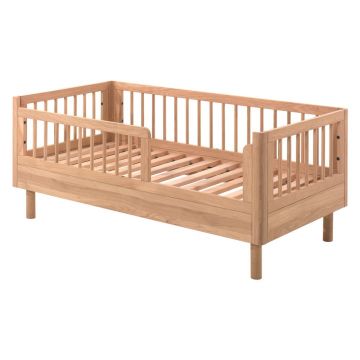 Pătuț în culoare naturală din lemn de stejar 70x140 cm Forrest – Vipack Pătuț în culoare naturală din lemn de stejar 70x140 cm Forrest – Vipack