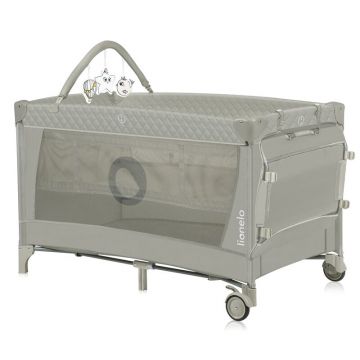 Patut pliabil Lionelo Flower Cappuccino cu doua nivele, arcada, geanta transport, masuta de infasat, bara cu jucarii, fereastra laterala, 120x60 cm Patut pliabil Lionelo Flower Cappuccino cu doua nivele, arcada, geanta transport, masuta de infasat, bara cu jucarii, fereastra laterala, 120x60 cm